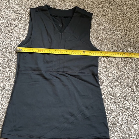 Lululemon tank top lot - Picture 4 of 5